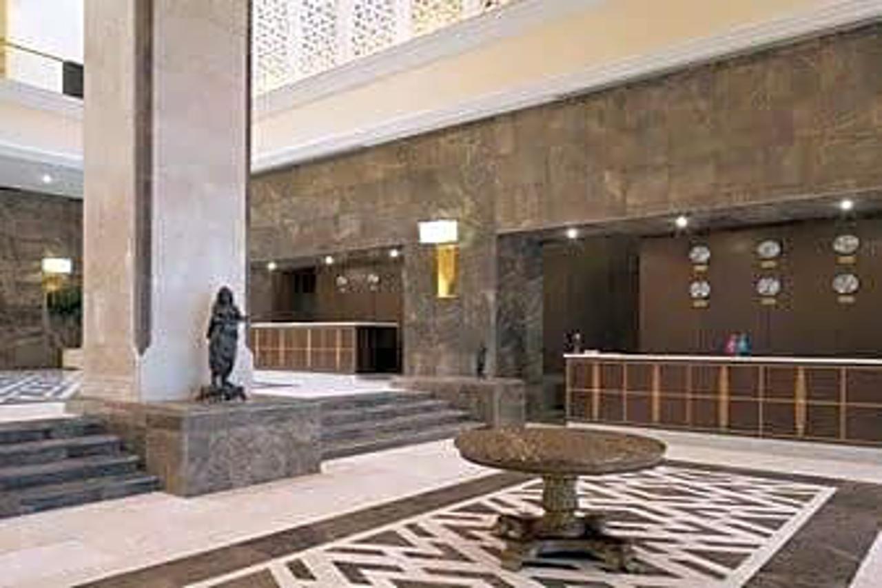 Ramada Plaza Astana Hotel Bagian luar foto