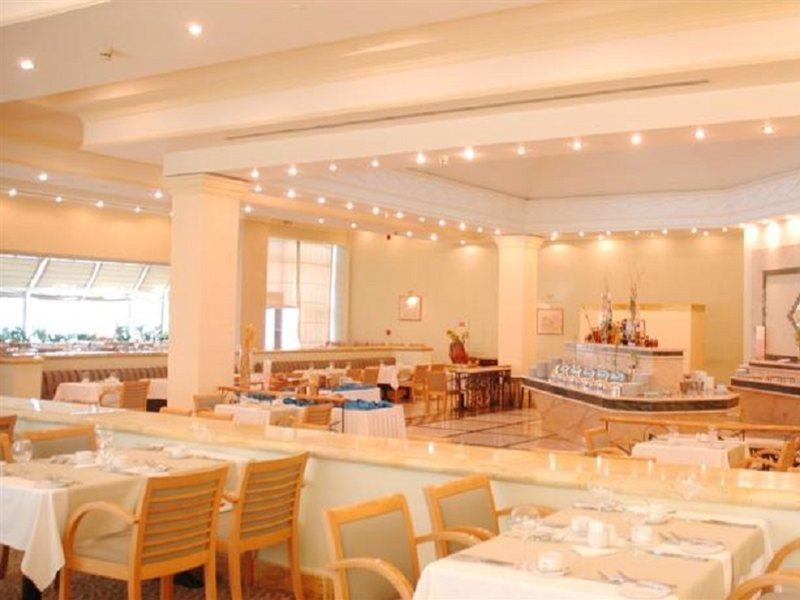 Ramada Plaza Astana Hotel Bagian luar foto