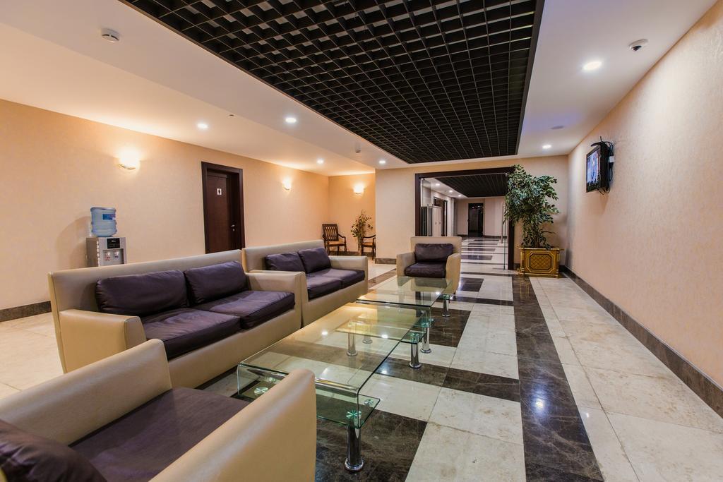 Ramada Plaza Astana Hotel Bagian luar foto