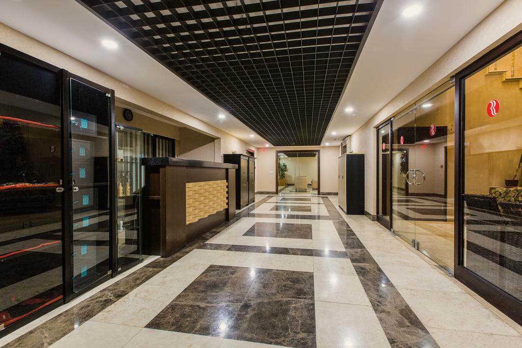 Ramada Plaza Astana Hotel Bagian luar foto