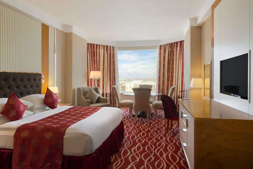 Ramada Plaza Astana Hotel Ruang foto